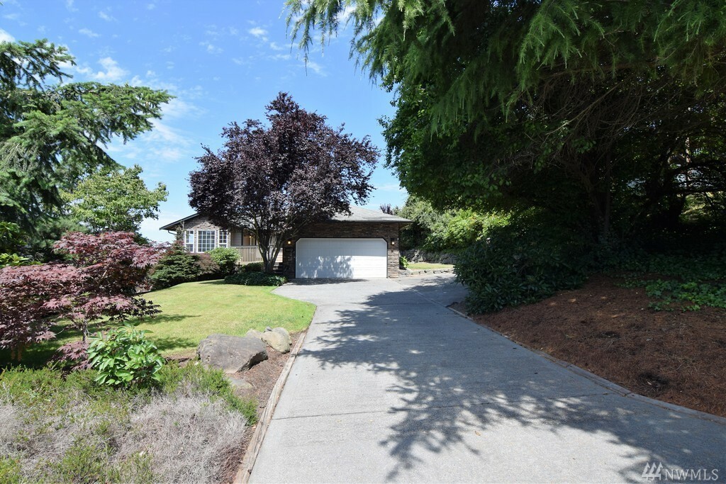 Property Photo:  6817 54th Place NE  WA 98270 