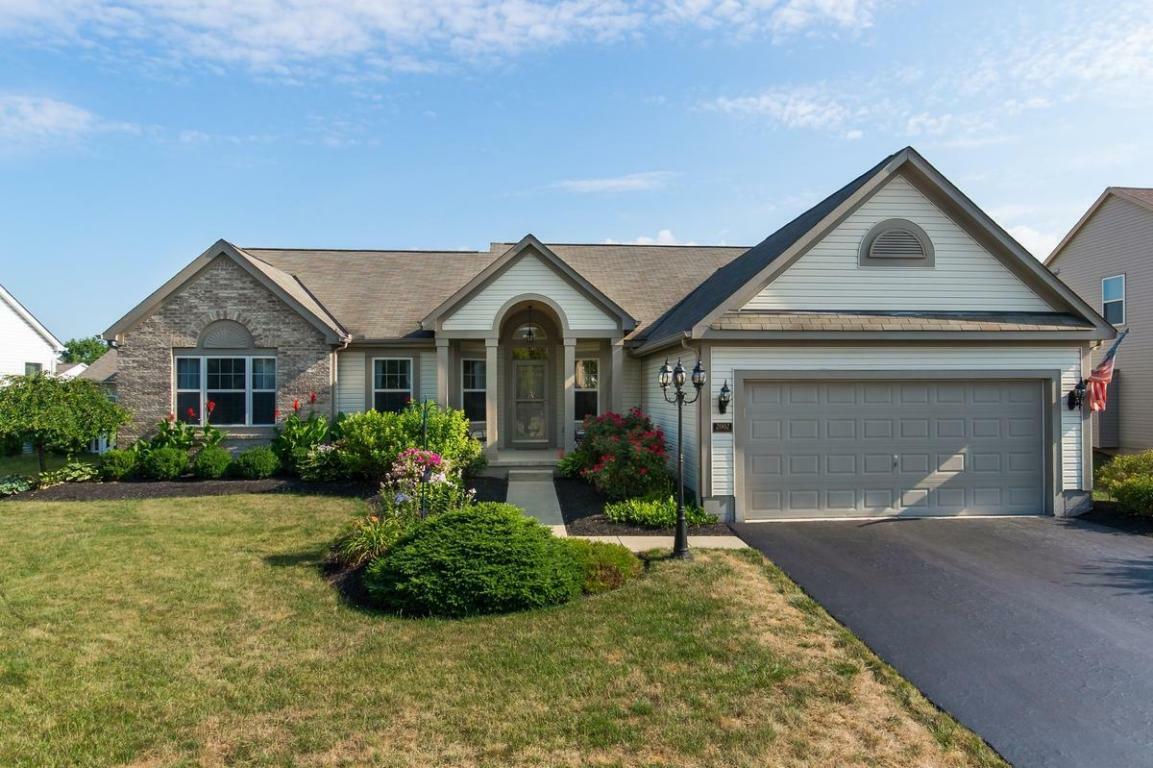 Property Photo: 2002 Stargrass Avenue OH 43123
