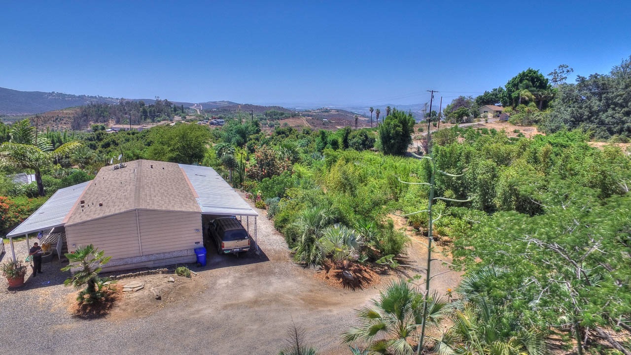 Property Photo: 3763 Silverleaf CA 92084
