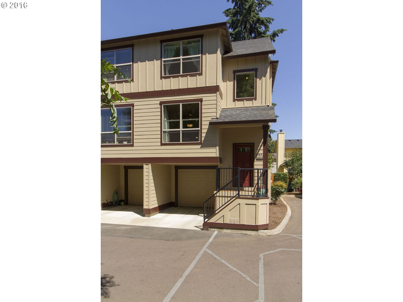 Property Photo:  2971 SW 187th Ave  OR 97003 
