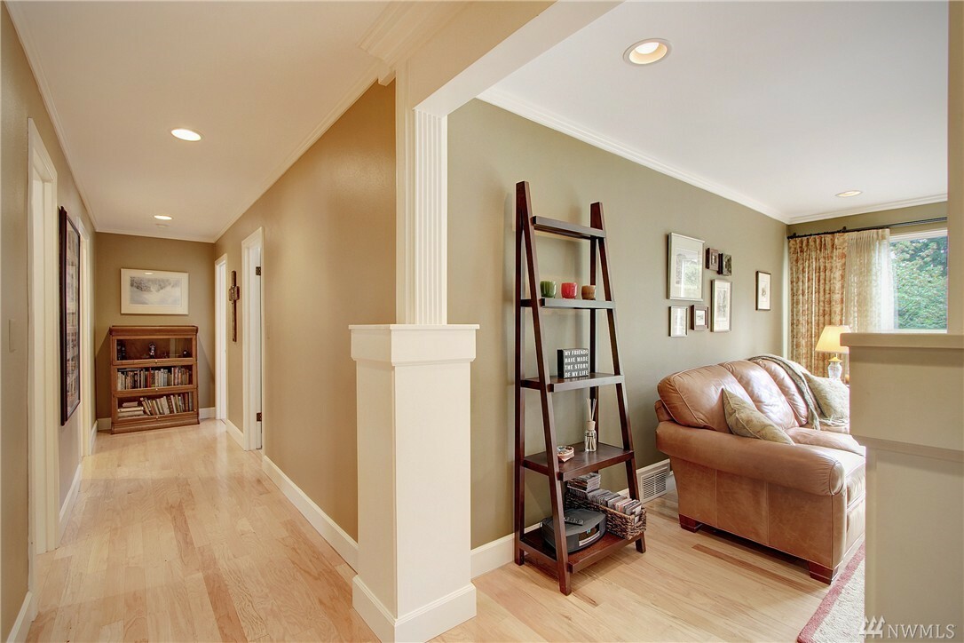 Property Photo: 1931 109th Ave SE WA 98004