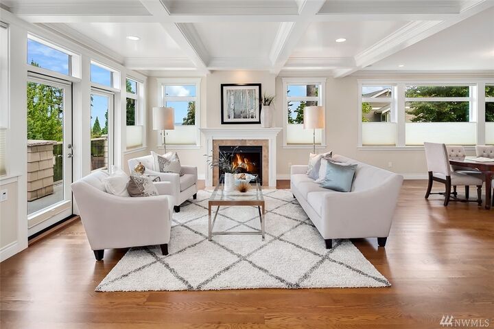 Property Photo:  2910 98th Ave NE  WA 98004 