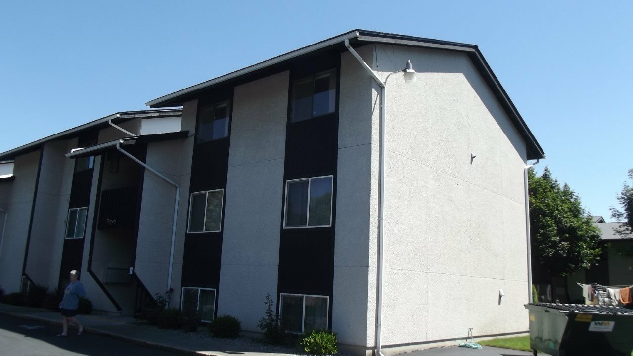 Property Photo: 309 N Raymond 28 WA 99206