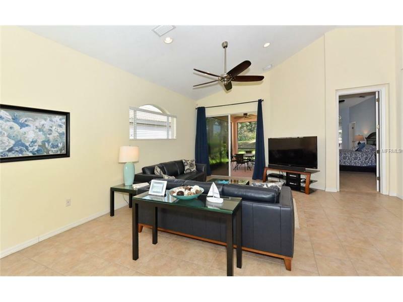 Property Photo: 7427 Birds Eye Terrace FL 34203