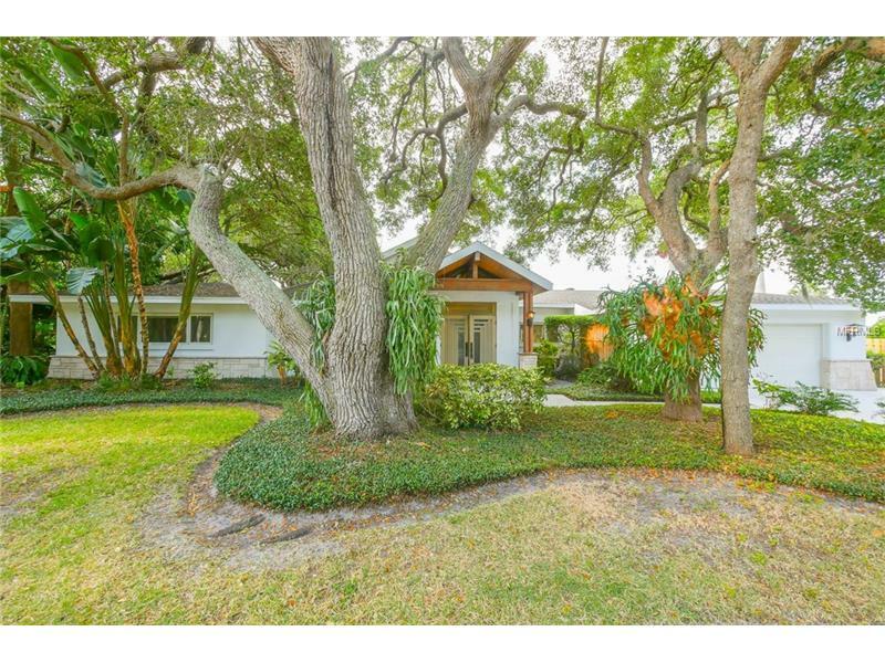 Property Photo:  636 Indian Beach Lane  FL 34234 