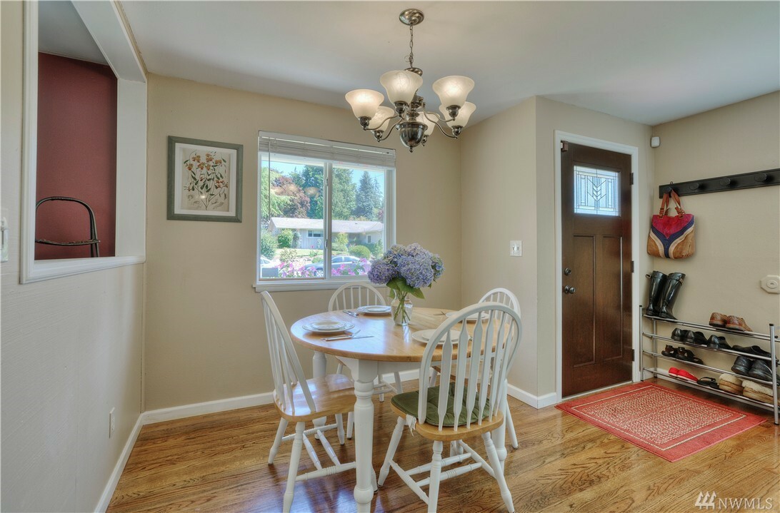 Property Photo: 30107 2nd Place SW WA 98023