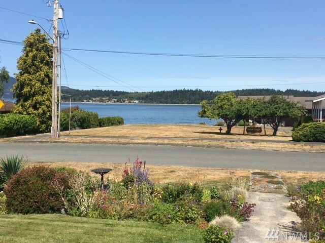 Property Photo:  2319 11th St  WA 98221 