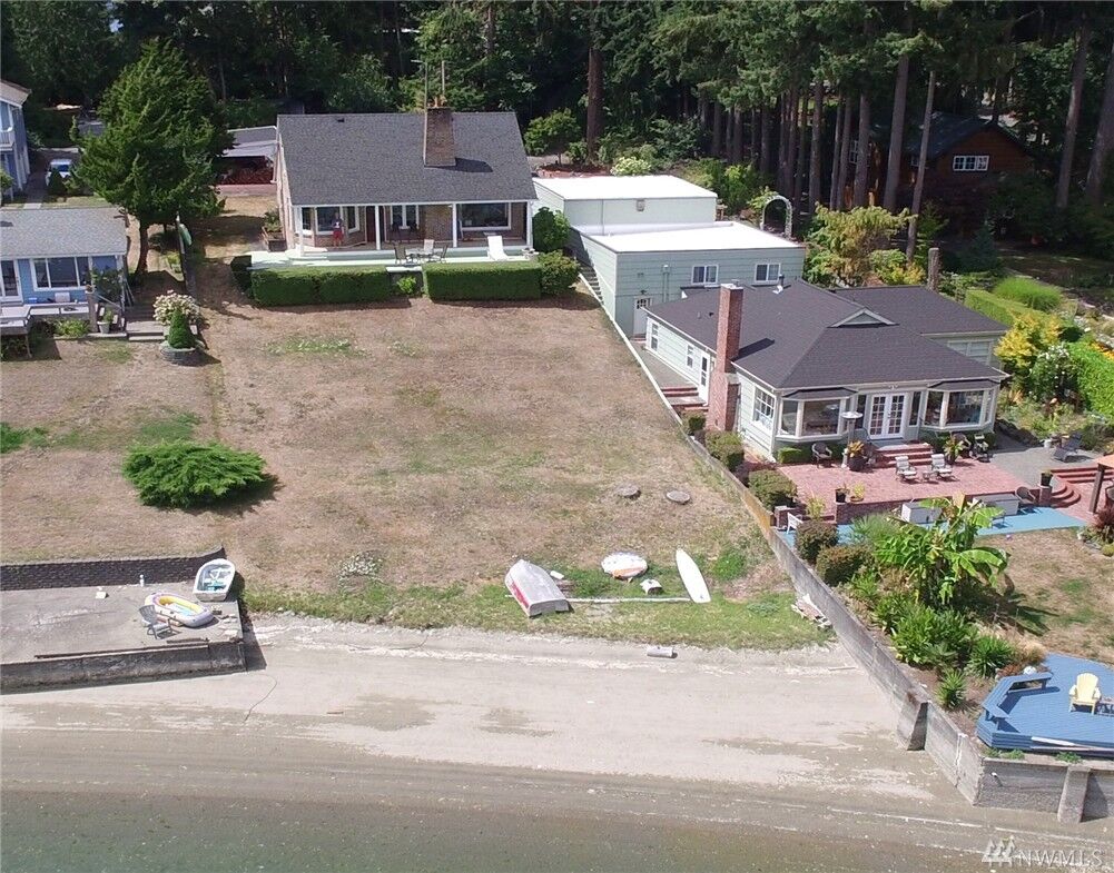 Property Photo:  4119 Forest Beach Dr NW  WA 98335