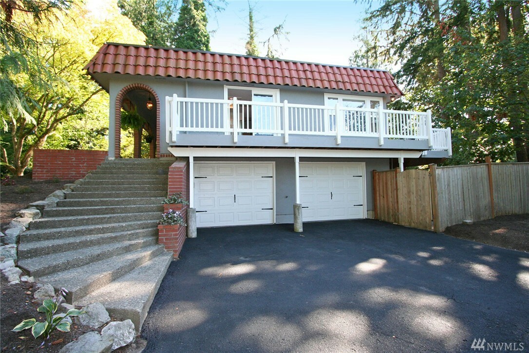 Property Photo:  8623 184th St SW  WA 98026 