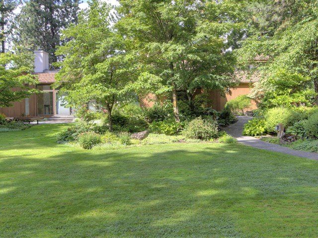 Property Photo: 1321 E Overbluff Rd WA 99203