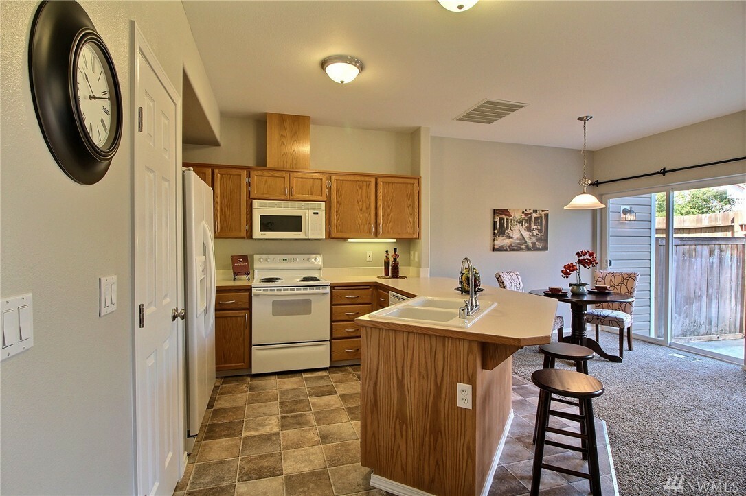 Property Photo: 2754 Comet St WA 98354