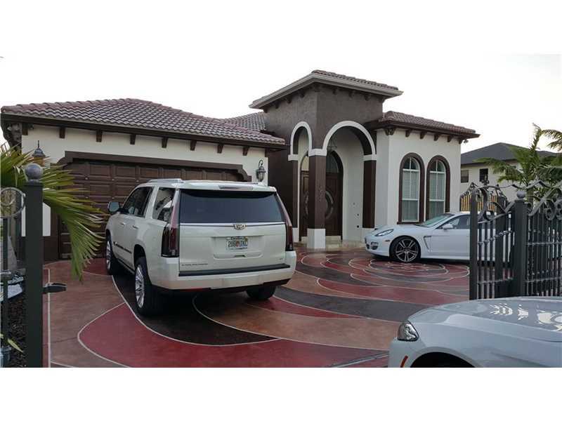 Property Photo: 3002 SW 148th Pl FL 33185