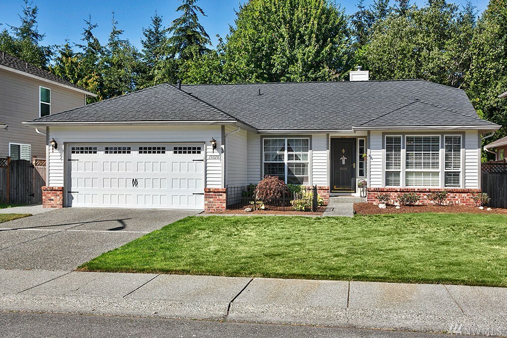 Property Photo: 15028 55th Dr SE WA 98208