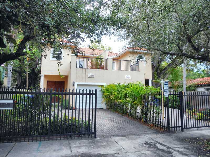 Property Photo: 3091 Oak Av 3091 FL 33133