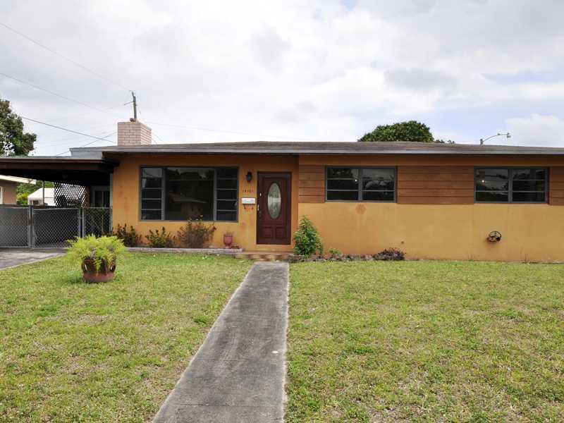 Property Photo: 19101 N Miami Av FL 33169