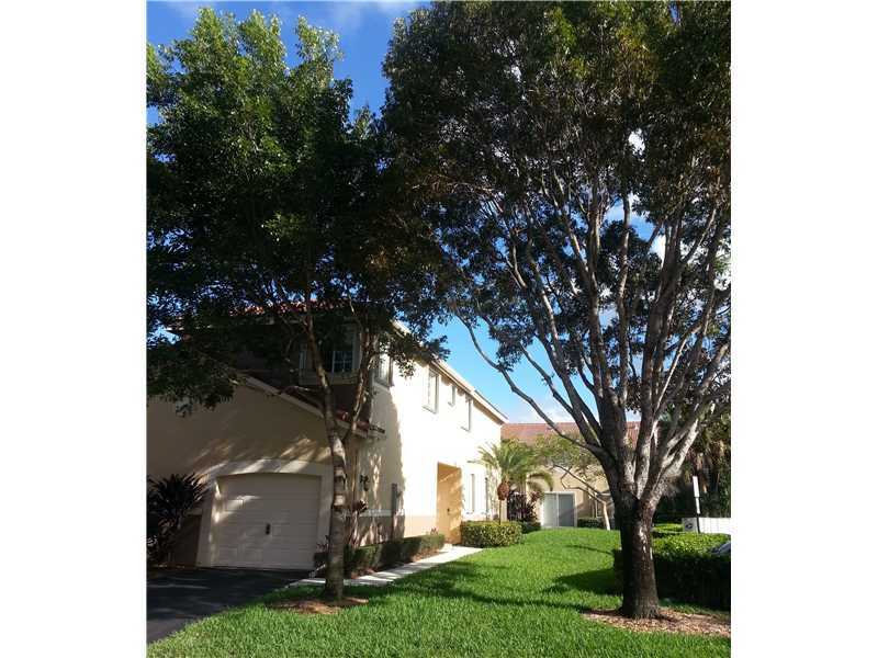 Property Photo:  3859 San Simeon Cr 3859  FL 33331 