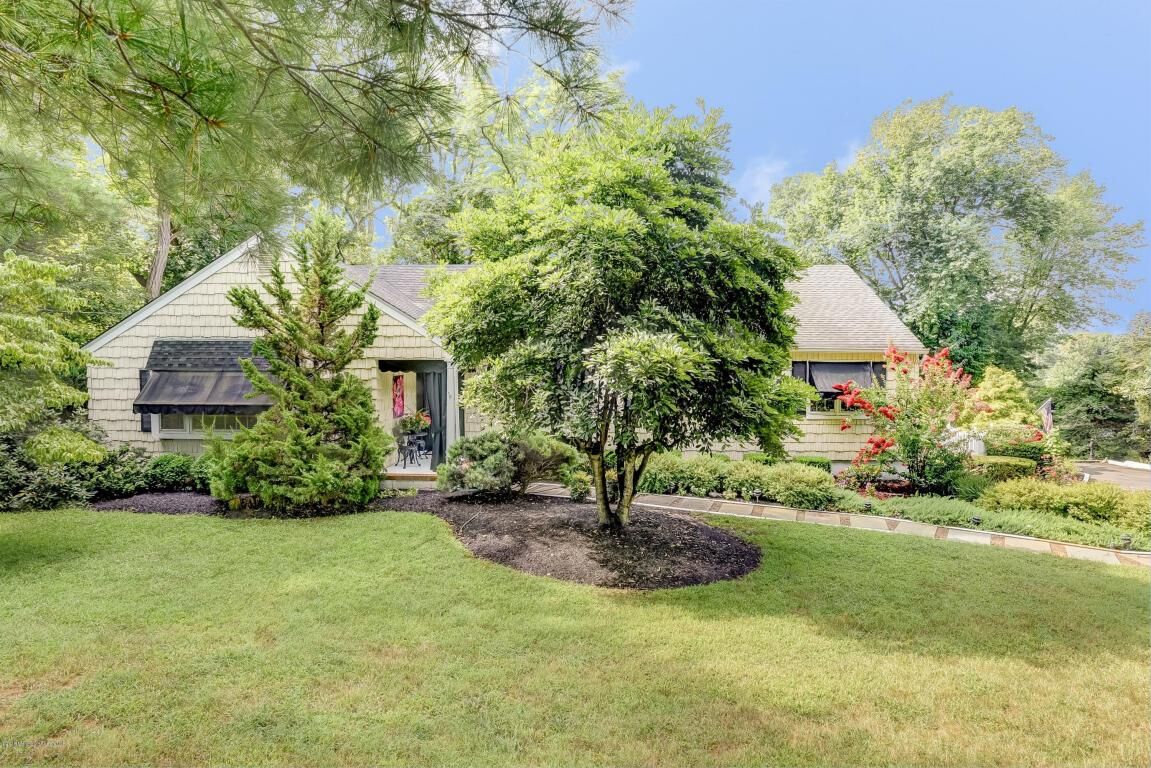 Property Photo:  591 Oak Hill Road  NJ 07748 