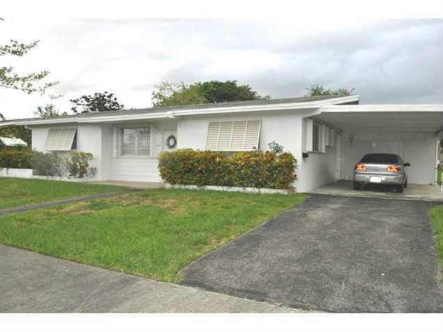 Property Photo:  19100 SW 89 Av  FL 33157 