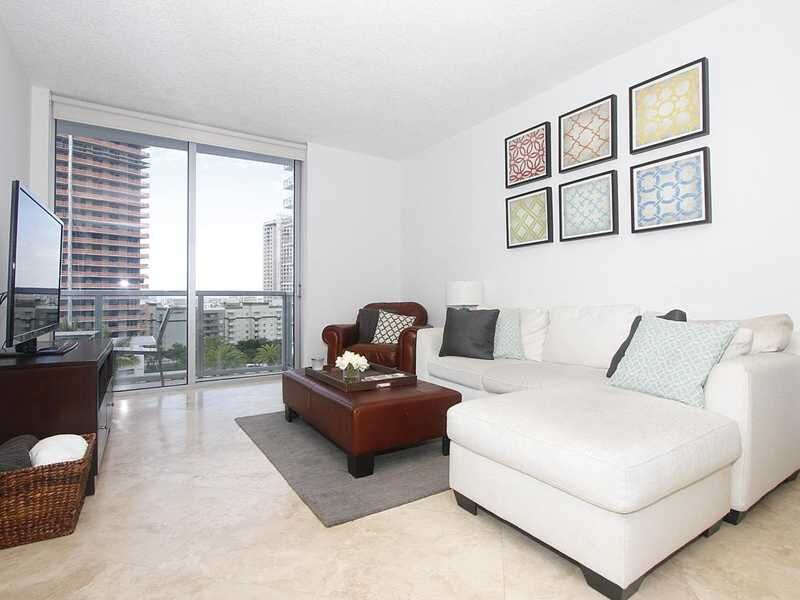 Property Photo:  1060 Brickell Av 1611  FL 33131 