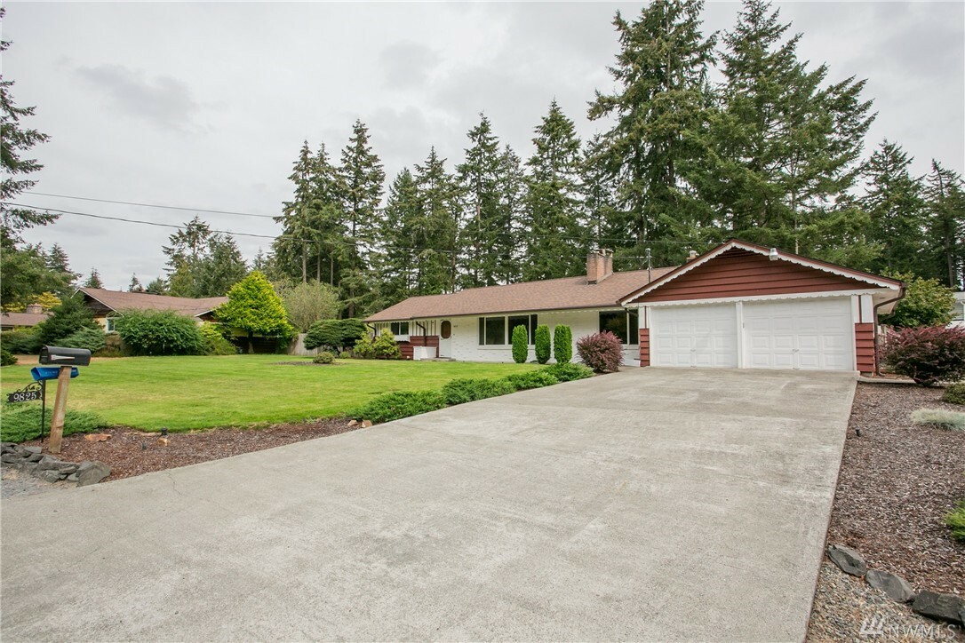 Property Photo:  9825 Elwood Dr SW  WA 98498 