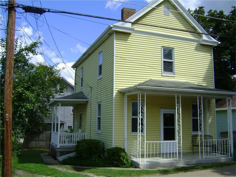 Property Photo: 1714 1/2 Ridge Avenue PA 15108