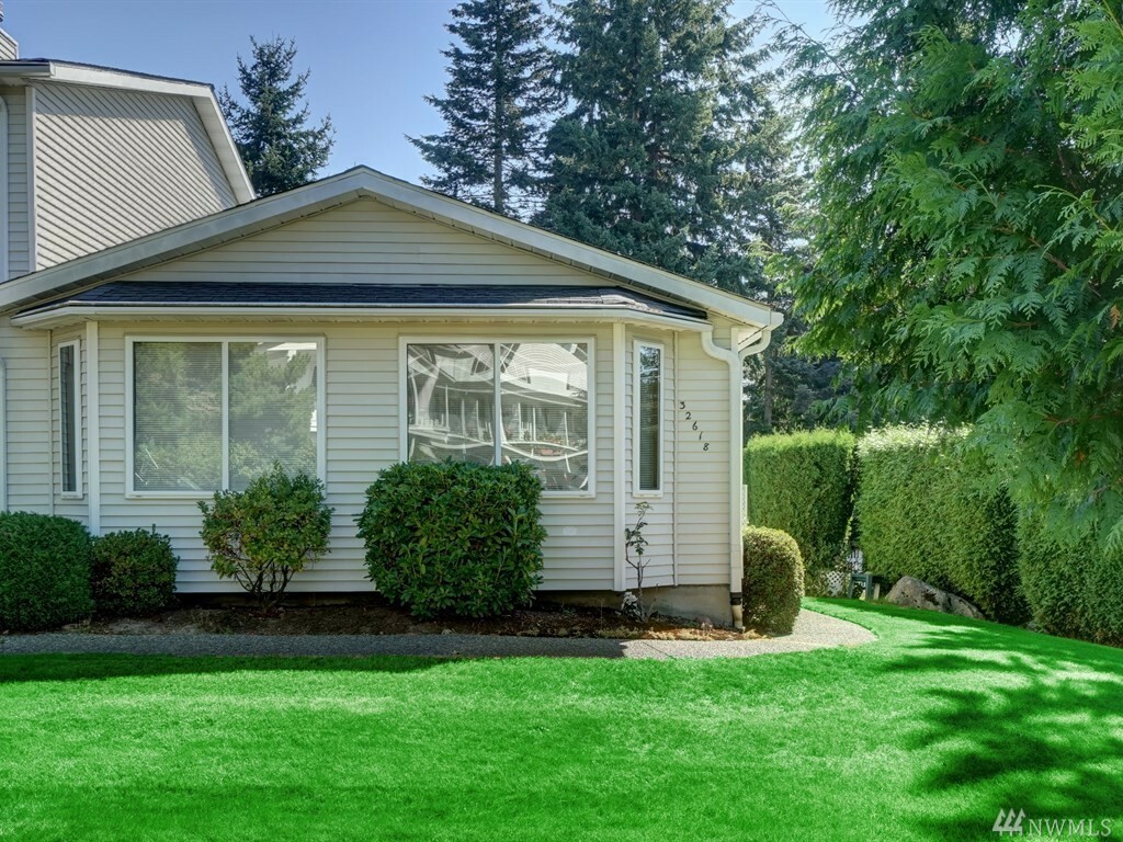 Property Photo: 32618 2nd Place S WA 98003