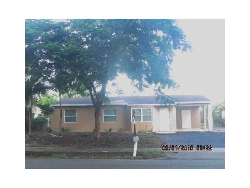 Property Photo: 2321 SW 46th Ave FL 33317