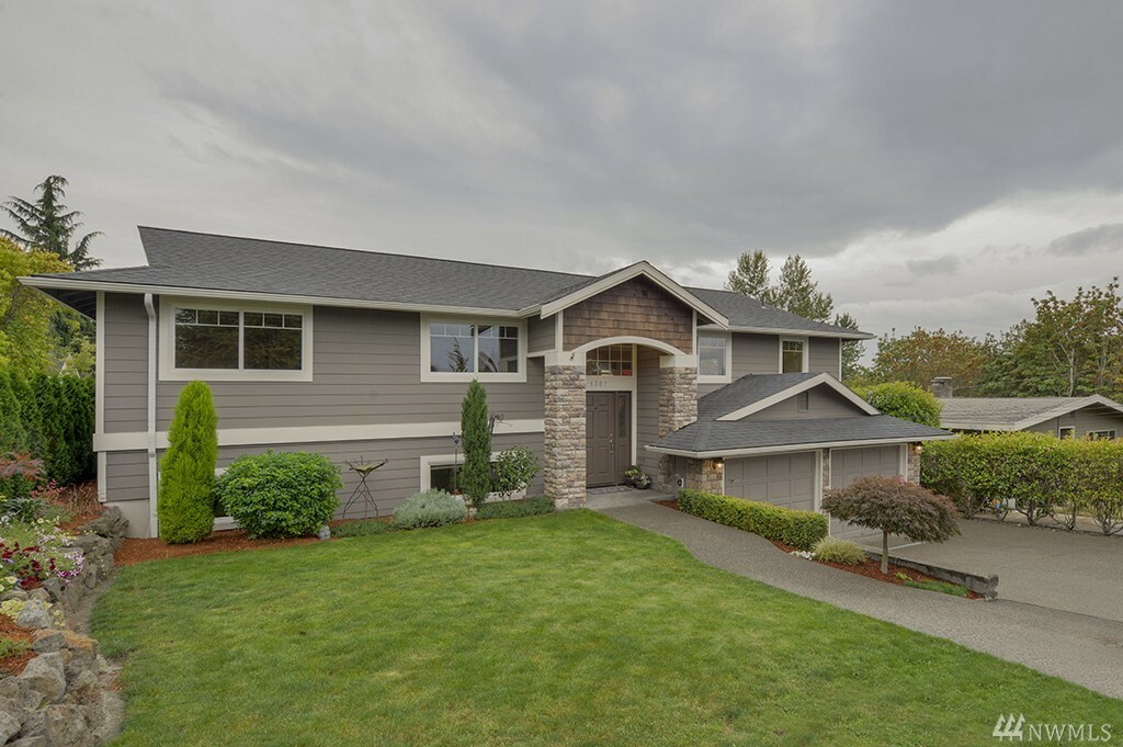 Property Photo:  1307 S 9th St  WA 98057 