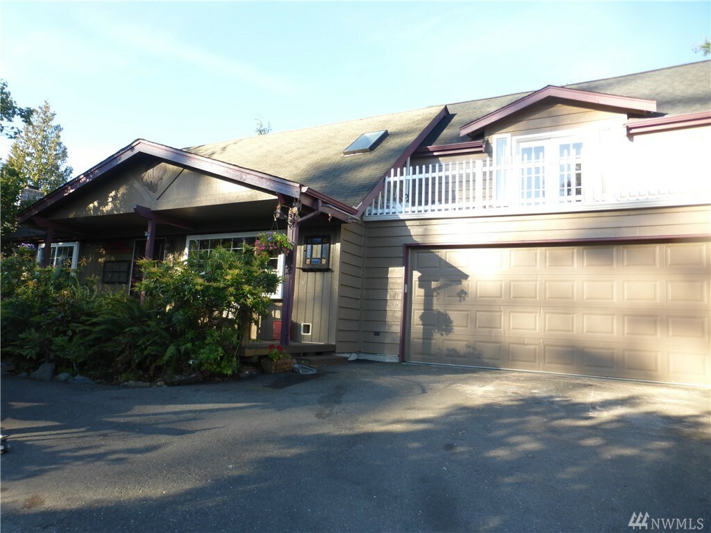 Property Photo:  1706 114th Dr SE  WA 98258 