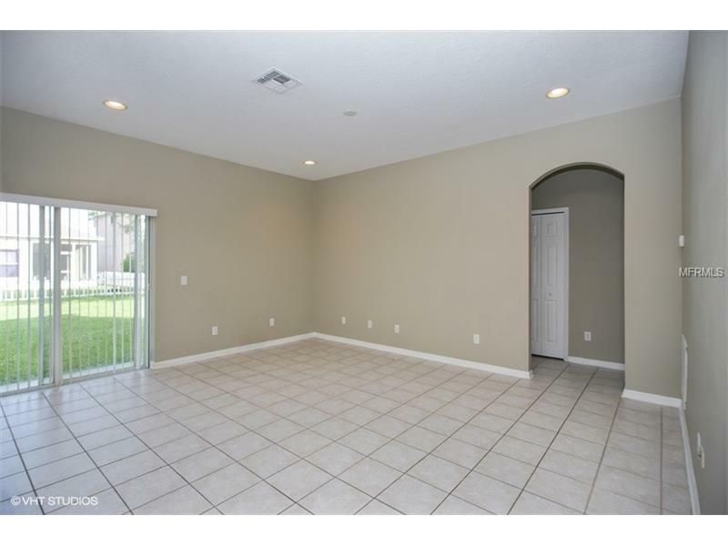 Property Photo:  13542 Mirror Lake Drive  FL 32828 