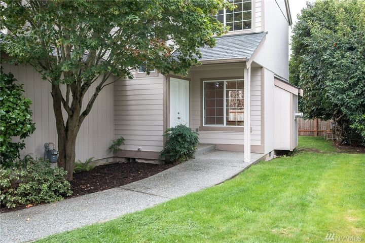 Property Photo: 15458 Esther Avenue SE WA 98272
