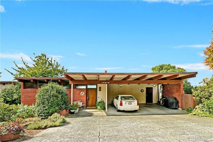 17015 15th Ave NW  Shoreline WA 98177 photo