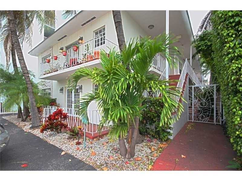 Property Photo:  1611 West Ave 10  FL 33139 