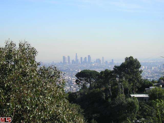 Property Photo:  2836 Las Alturas St  CA 90068 