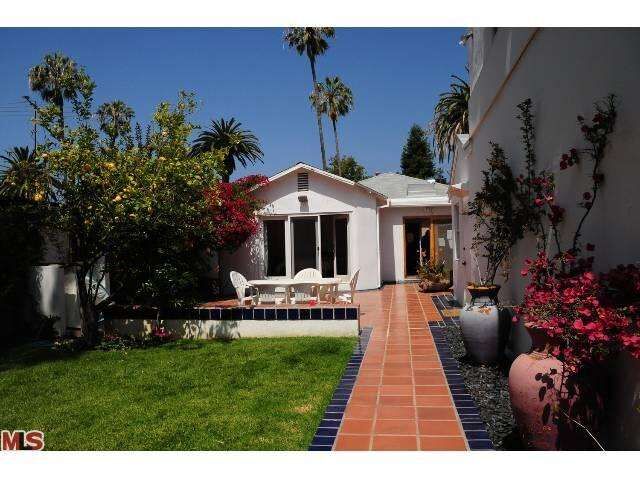Property Photo: 556 Swarthmore Ave CA 90272