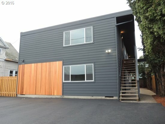Property Photo: 5516 NE Hoyt St OR 97213
