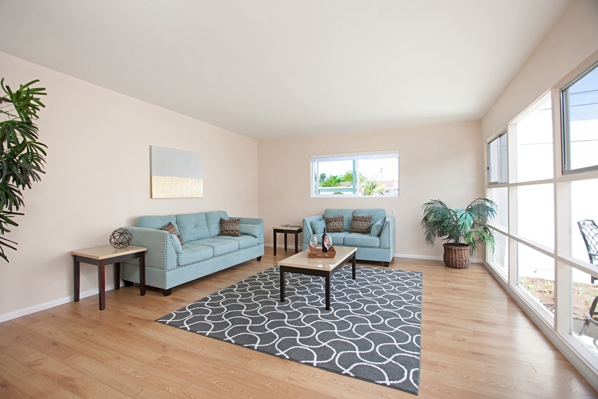 Property Photo: 6607 Arundel Place CA 92117