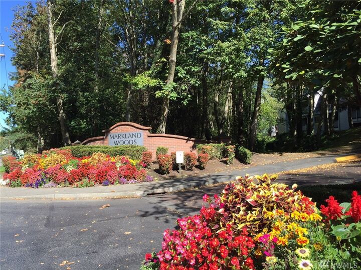 Property Photo: 23321 Cedar Way J302 WA 98043