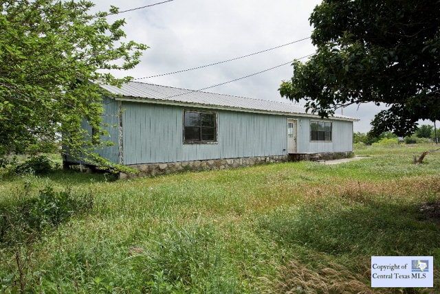 Property Photo: 505 Green Pastures TX 78640