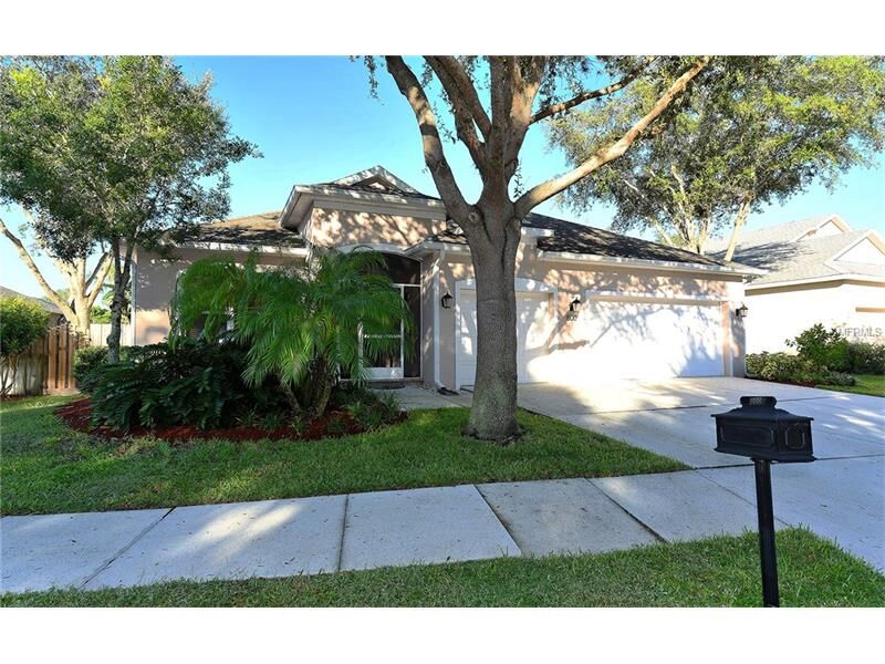 Property Photo: 800 Shorecrest Drive FL 34232