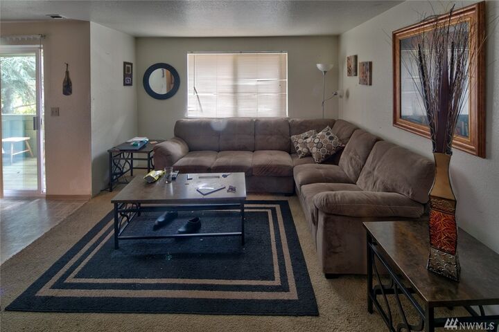 Property Photo:  2076 E 56th St E1-E4  WA 98404 