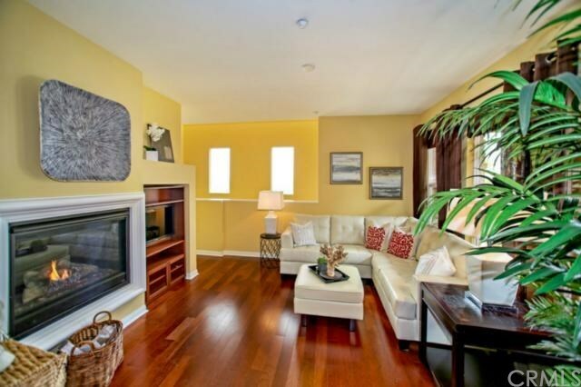 Property Photo:  4 Colonial Way 60  CA 92656 