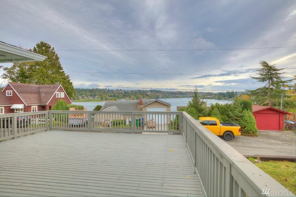 Property Photo:  1961 Taft Avenue  WA 98312 