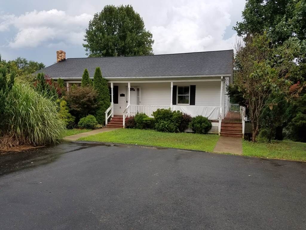 Property Photo:  99 Morning Glory Rd  VA 22968 