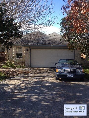 Property Photo: 1165 Overlook Way TX 78666