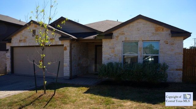 Property Photo:  2221 Meadow View Drive  TX 78666 