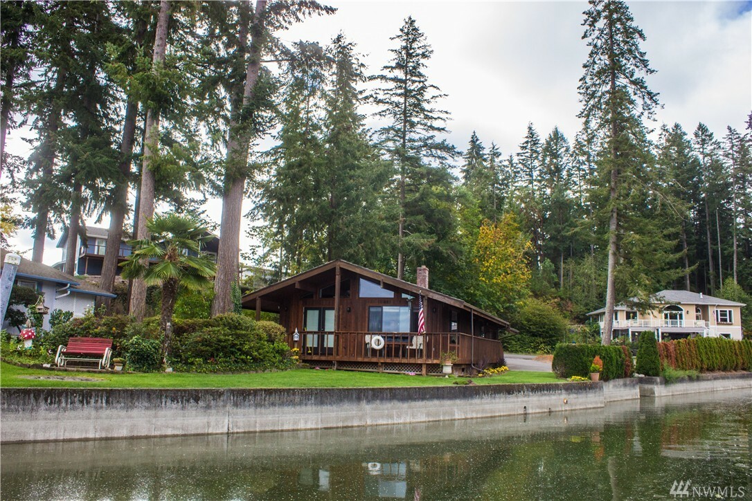 Property Photo:  2814 Horsehead Bay Dr NW  WA 98335 