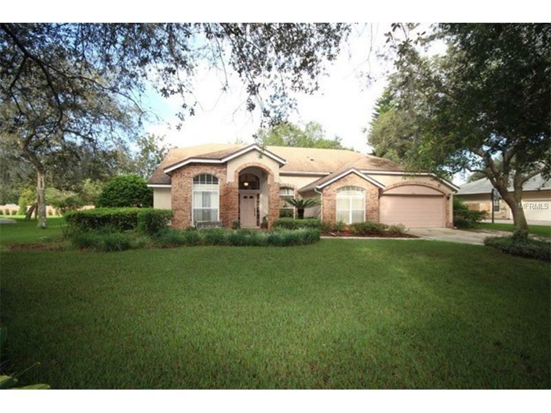 Property Photo:  819 Royalwood Lane  FL 32765 