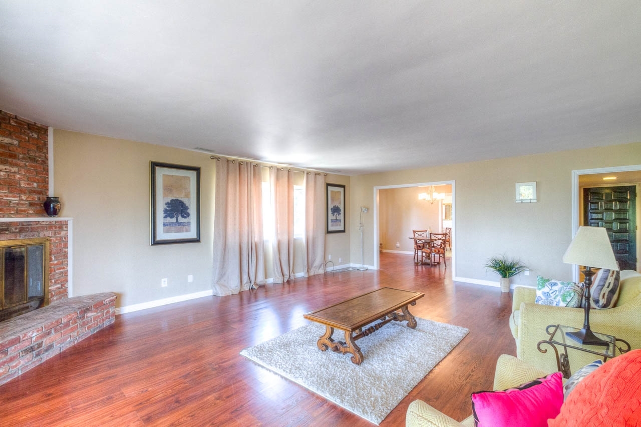 Property Photo: 3040 Blackwell CA 92084