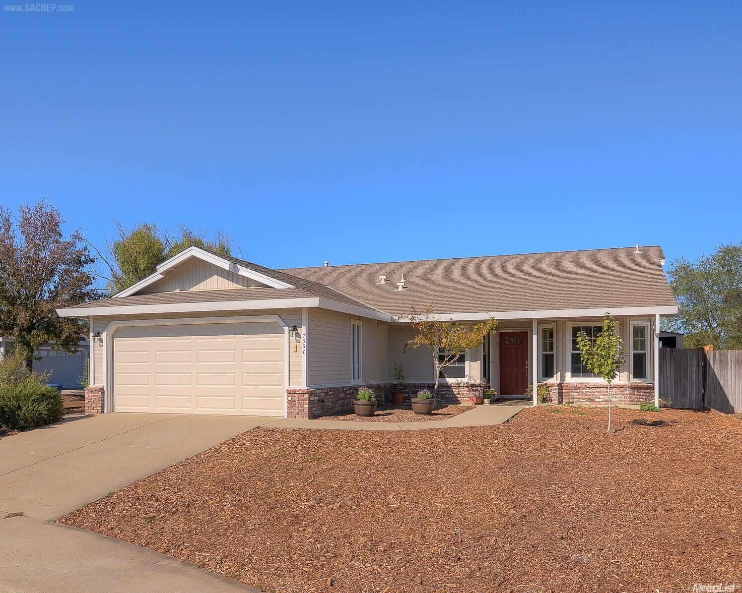 Property Photo:  7337 Little Acorn Way  CA 95673 